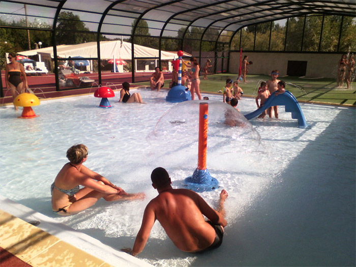 vente mobil home en camping 3 étoiles en Vendée avec piscine couverte